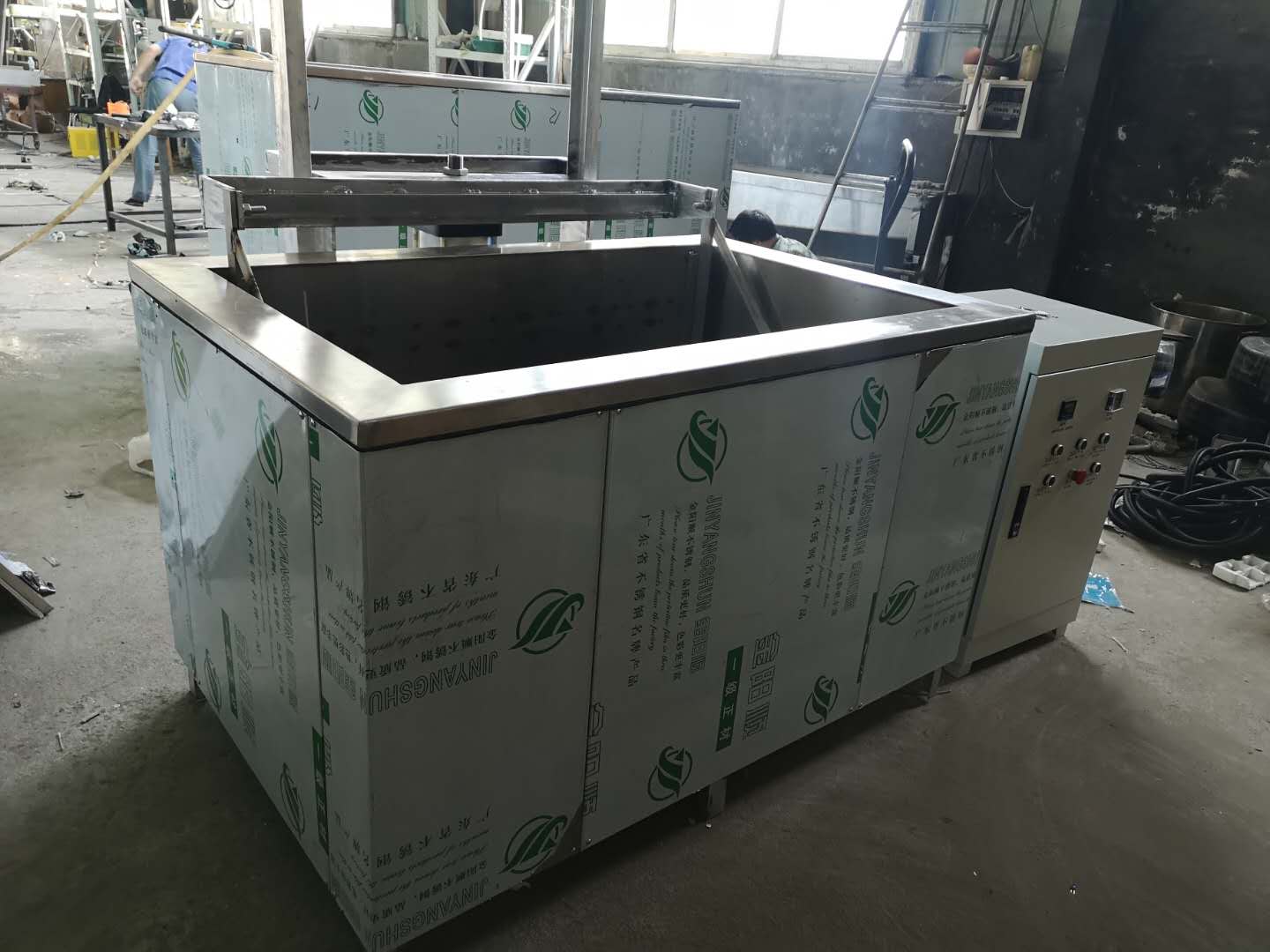 2-20111G52925257.jpg 2-20111G52925257.jpg